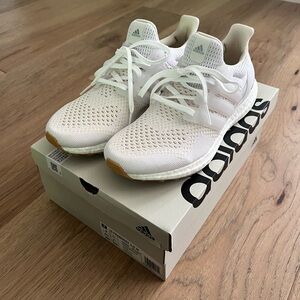 Adidas Ultraboost 1.0 W - Size 9